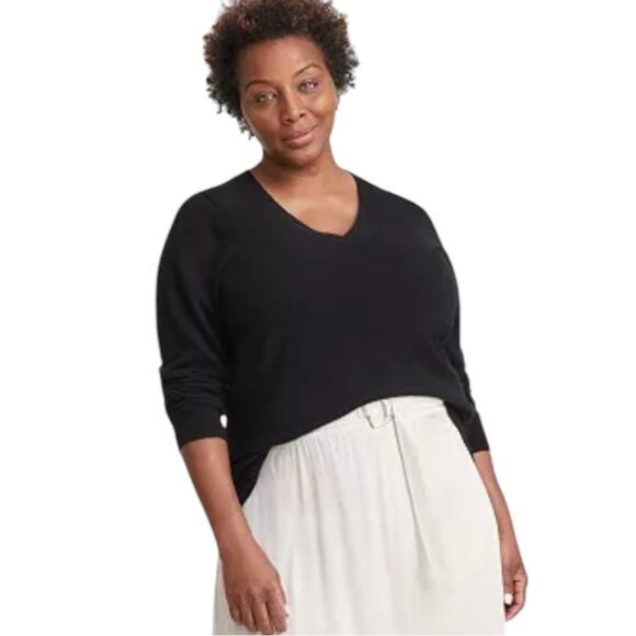 100% Cashmere Plus Size V-Neck Sweater Black - Picture 1 of 3